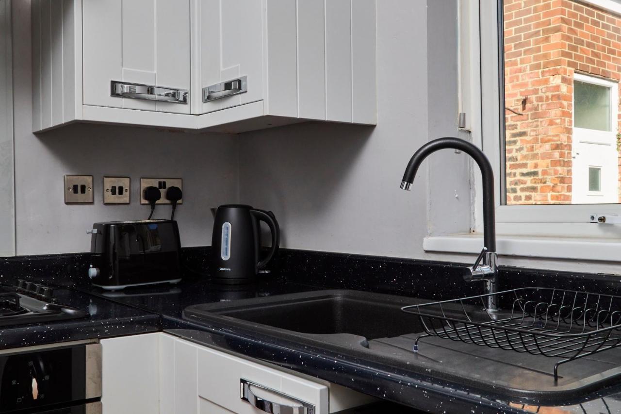 Stylish 2 Bedroom Flat - Close To Newcastle City Centre ゲーツヘッド エクステリア 写真